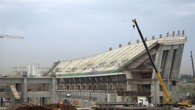 تبون يشدد على ضرورة التعجيل في إنجاز المنشآت الرياضية