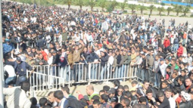 Scores of supporters struggle to get tickets for the match Algeria Vs Serbia