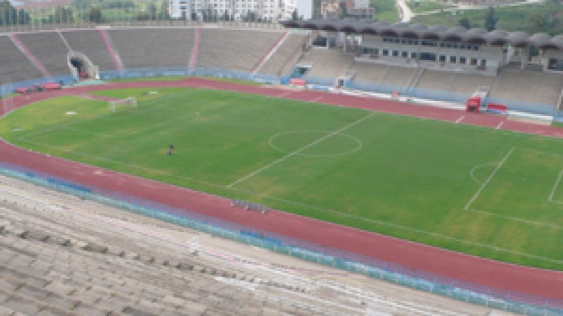 وردة‭ ‬لكل‭ ‬مغربي‭ ‬واستقبال‭ ‬حافل‭ ‬بفرقة‭ ‬العيساوة