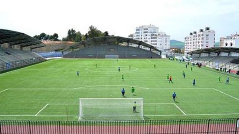 ملاعب براكني وبن عبد المالك والحراش غير معتمدة