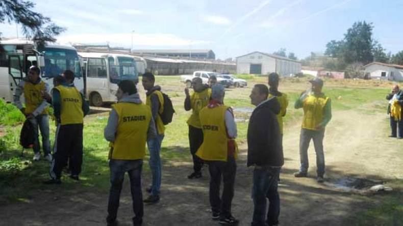 أعوان أمن الملاعب يطالبون بقانون أساسي