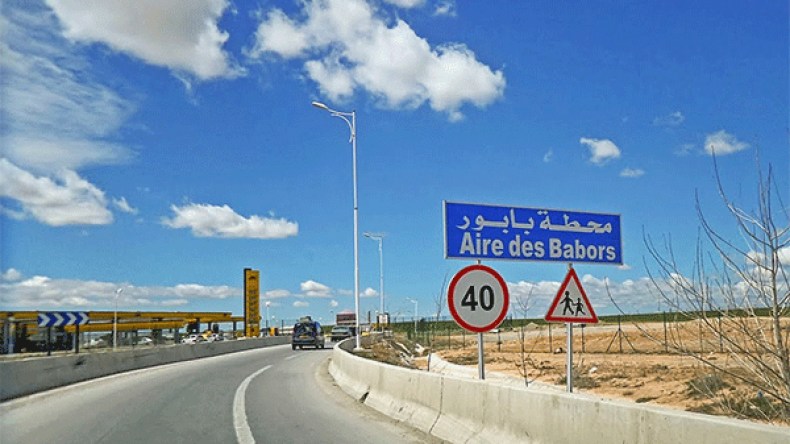 محطات الراحة بالطريق السيار لعرض  المنتوجات التقليدية