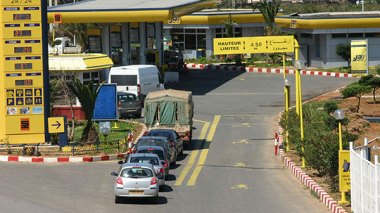 Khebri: «L’Algérie importe un million de tonnes d'essence chaque année»