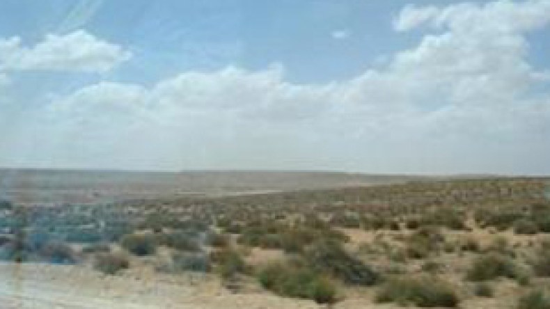 “مدن بدوية” بالسهوب والصحراء لوقف الهجرة نحو الشمال