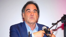 أوليفر ستون للشروق:لن أخرج فيلم الأمير لكني مستعد لدعم السينما الجزائرية