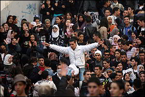 Students close a University doors east of Algeria