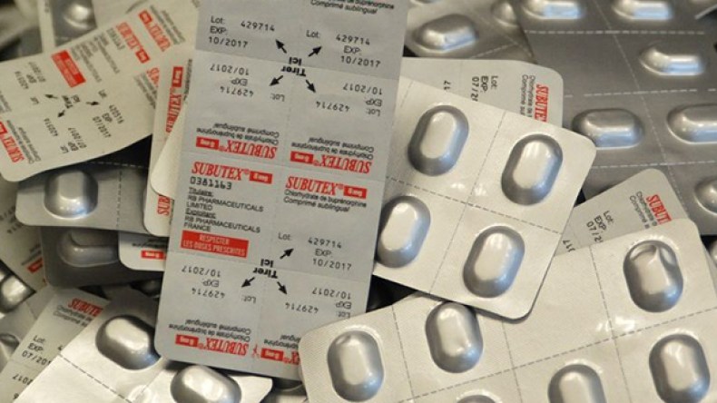 جمركي يتواطأ في تهريب مهلوسات “السيبتاكس” عبر المطار!