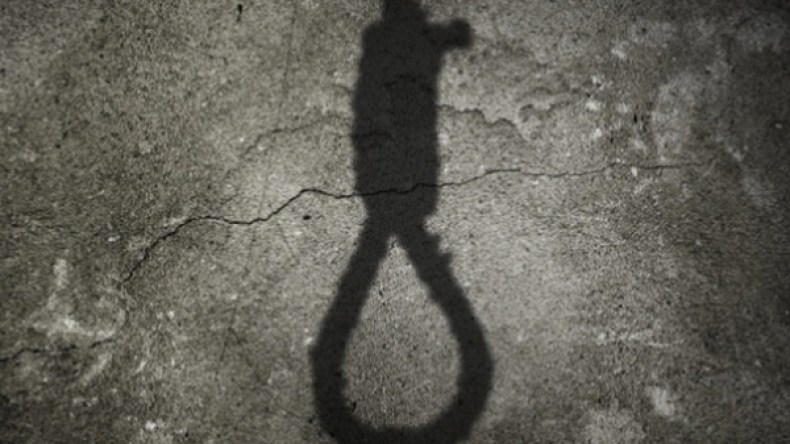 الفتاة التي حاولت الانتحار تأثرت بقرار طردها من الثانوية