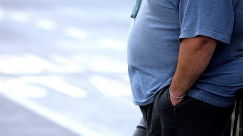 جنوب إفريقي مهدد بالطرد من نيوزيلندا بسبب وزنه
