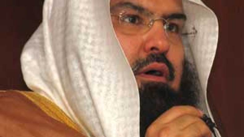 السديس لا يؤيد ثورة الشارع العربي