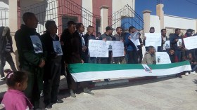 شقيق الشاب سلطان يهدد بالانتحار حرقا من فوق مقر بلدية بباتنة