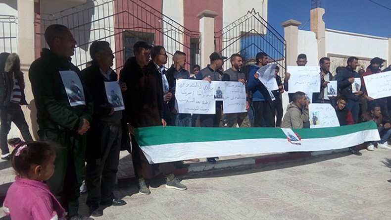 شقيق الشاب سلطان يهدد بالانتحار حرقا من فوق مقر بلدية بباتنة