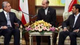 خامنئي يدعو إلى وحدة اللبنانيين