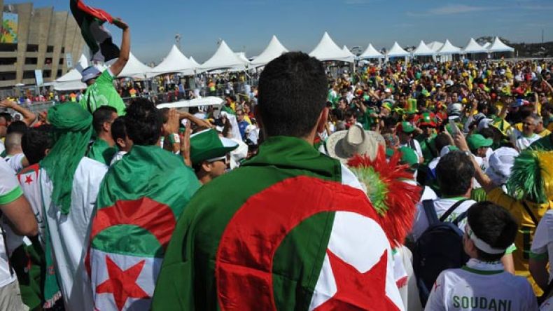 أنصار “الخضر” في رحلة شاقة من 1700 كيلومتر و26 ساعة سير