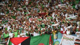 أنصار “الخضر”: تحدينا الظروف القاسية ..ولا نريد سوى تشريف الجزائر