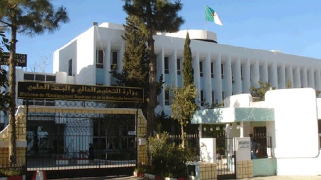 منع دكاترة المهجر من التدريس بالجزائر