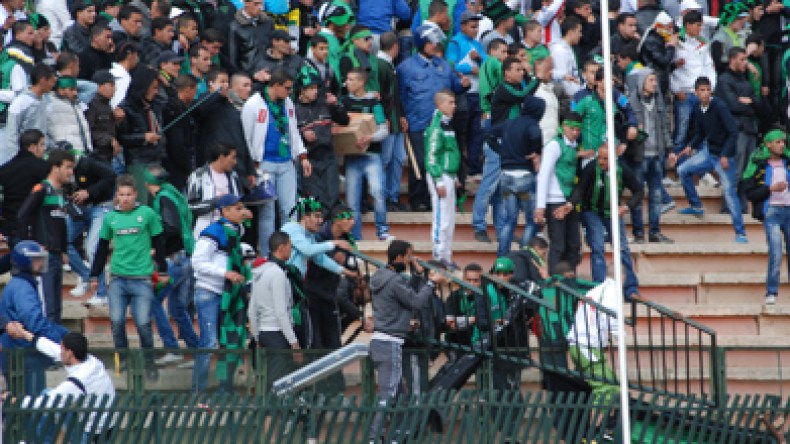 عشرات الجرحى في مواجهات دامية بين أنصار مولودية باتنة وشباب قسنطينة