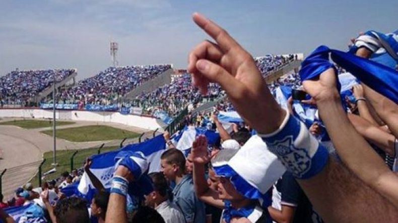 أنصار أمل الأربعاء يعتصمون أمام مقر البلدية