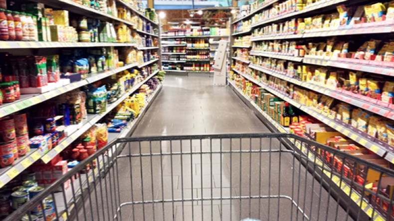 الجزائريون يستهلكون منتجات مستوردة نجهل إن كانت حلالا أم حراما!