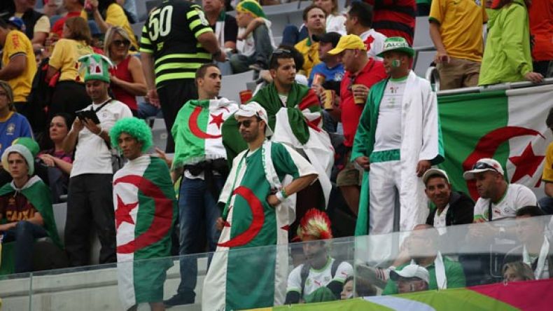 البيتزا على مائدة إفطار الصحفيين والأنصار ببلاد السامبا