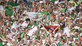 الجمهور الجزائري هاجس حقيقي بالنسبة للمنتخب الوطني أمام مالي