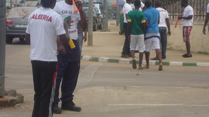 أنصار “الخضر” نجوا من الجحيم ومعاناة كبيرة للوفود الاعلامية في مونغومو