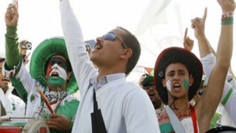 5000مناصر‭ ‬جزائري‭ ‬صنعوا‭ ‬الحدث‭ ‬في‭ ‬كيب‭ ‬تاون‭ ‬وأبهروا‭ ‬بحماسهم‭ ‬