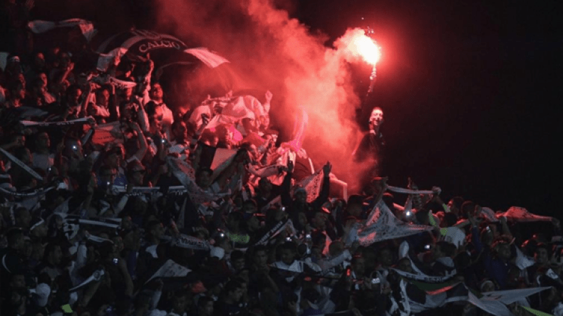 أندية تصر على الضغط بالدخول المجاني للأنصار والفاف تتفرج