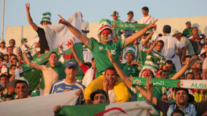 800 جزائري حجزوا مقاعدهم في ملاعب جنوب إفريقيا لتشجيع الخضر