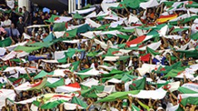 أبواب ملعب تشاكر تفتح في الثالثة زوالا