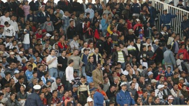 موسم الفضائح والرشوة تهدده البطولة البيضاء