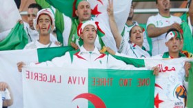 أنصار‭ ‬الخضر‭ ‬مستاءون‭ ‬ويحملون‭ ‬سعدان‭ ‬وغزال‭ ‬مسؤولية‭ ‬الهزيمة