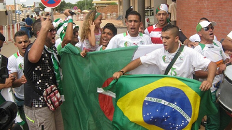 احذروا أيها المناصرون.. مليون “عاهرة” يتربّصن بكم في البرازيل