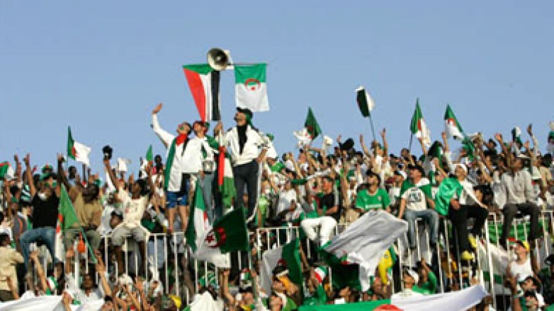 تحديد إقامة أنصار الخضر بجنوب إفريقيا ما بين 18.5و32.5مليونا دون احتساب الطائرة والملعب