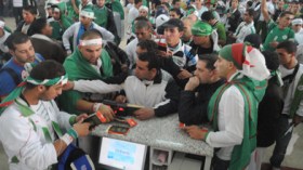 500‭ ‬جزائري‭ ‬حجزوا‭ ‬مقاعدهم‭ ‬في‭ ‬ملاعب‭ ‬جنوب‭ ‬إفريقيا‭ ‬لتشجيع‭ ‬الخضر