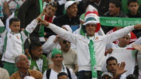 اللاعبون‭ ‬أخذوا‭ ‬10‭ ‬آلاف‭ ‬أورو‭ ‬والأنصار‭ ‬أخذوا‭ ‬الضرب‭ ‬والتبهديل