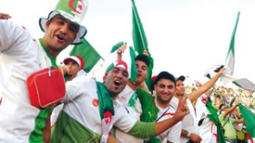 لا تفسدوا علينا أفراحنا .. ولا تقتلوا آمال الجزائريين