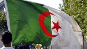 الجزائريون يدعون لقرعة مونديالية رحيمة بالخضر