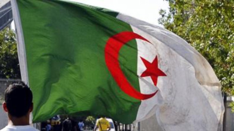 الجزائريون يدعون لقرعة مونديالية رحيمة بالخضر