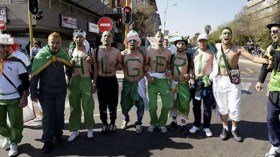 “إيبولا” ونقص الفنادق يهددان عملية نقل مشجعي “الخضر” إلى غينيا الاستوائية