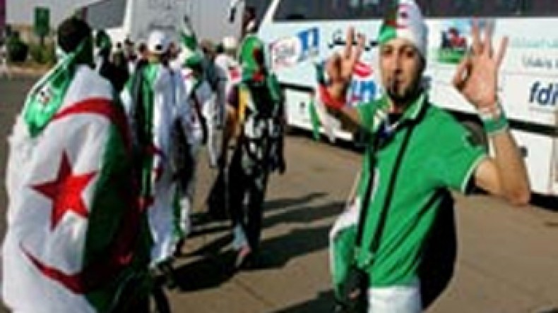 مرافقو  الخضر  إلى  المونديال  لن  يتجاوزوا  4  آلاف  مناصر  جزائري