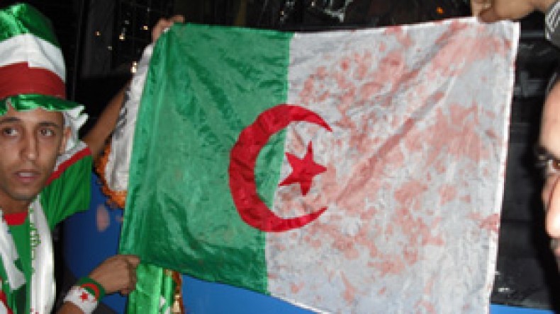 “حرمونا من شراء أكلنا يوم العيد ورشقونا بالحجارة”