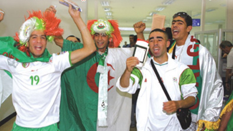 500‮ ‬مناصر‮ ‬طاروا‮ ‬‮ ‬باتجاه‮ ‬جنوب‮ ‬إفريقيا‮ ‬لمؤازرة‮ ‬الخضر‮ ‬