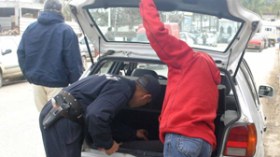 إصابة مُهرّب واعتقال آخر من طرف “المخازنية” بالحدود الغربية