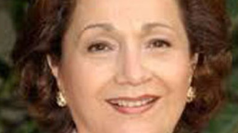 سوزان مبارك في سجن القناطر بتهمة اختلاس123مليون جنيه