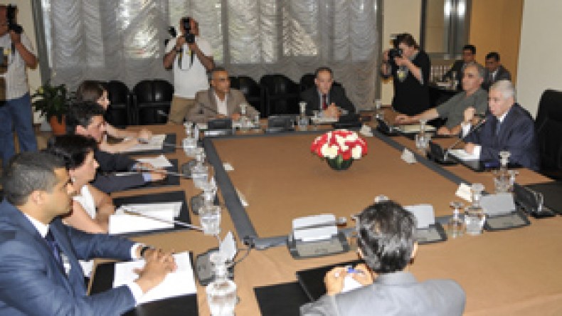 مطالب‭ ‬بتفعيل‭ ‬قانون‭ ‬90‭ ‬وإقرار‭ ‬للأجور‭ ‬القاعدية‭ ‬ملزمة‭ ‬للقطاعين‭ ‬العمومي‭ ‬والخاص