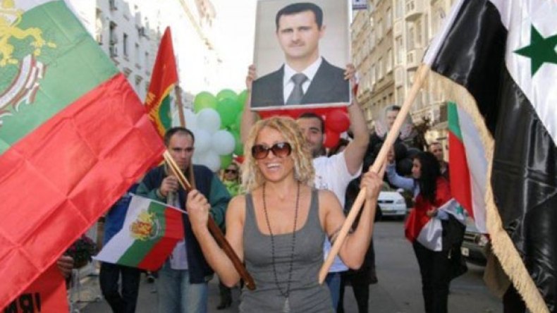 فيصل القاسم والمخابرات السورية يتبادلان الاتهامات بشأن جزائرية