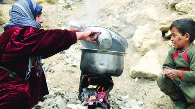 الجوع يهدّد حياة آلاف السوريين في المناطق المحاصَرة