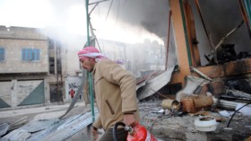 السلاح بيد الجيش الحر فقط ولا مجال لتكرار النموذج الليبي