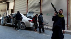 صحيفة إسرائيلية: المعارضة السورية تقايض “الجولان” بمساعدات عسكرية إسرائيلية